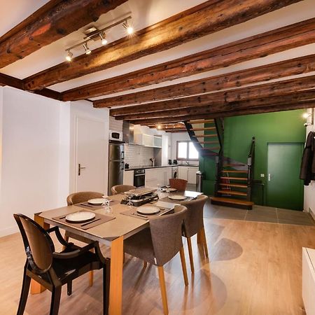 Le Balcon du Château - Appartement 75m2 en plein cœur de la Vielle Ville Annecy Extérieur photo
